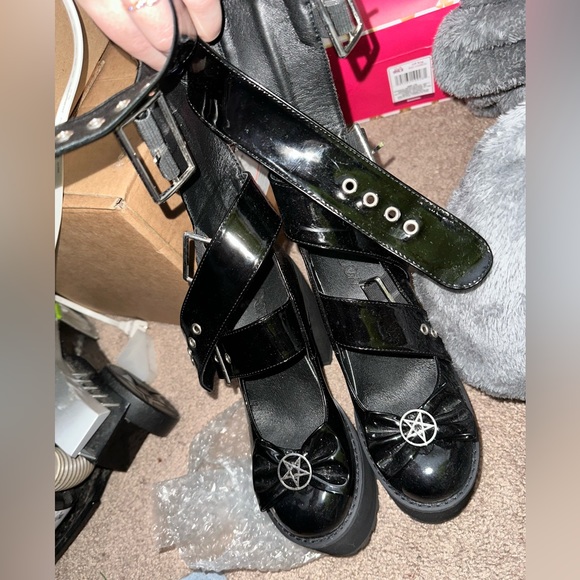 Pretty Souls Platform Mary Janes Widow Dolls Kill SOLDOUT ONLINE - Picture 2 of 5